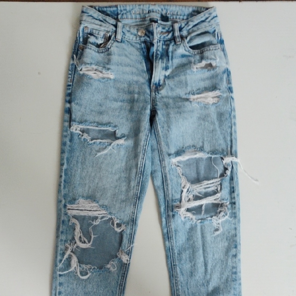 American Eagle Outfitters Blue Ankle Cropped Distressed Jeans